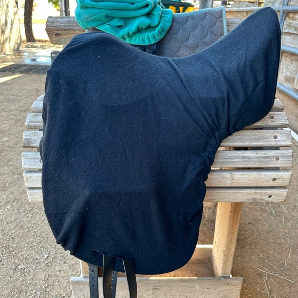 Black flannel saddle cover embroidered “Positive vibes good rides” - Picture 1 of 5